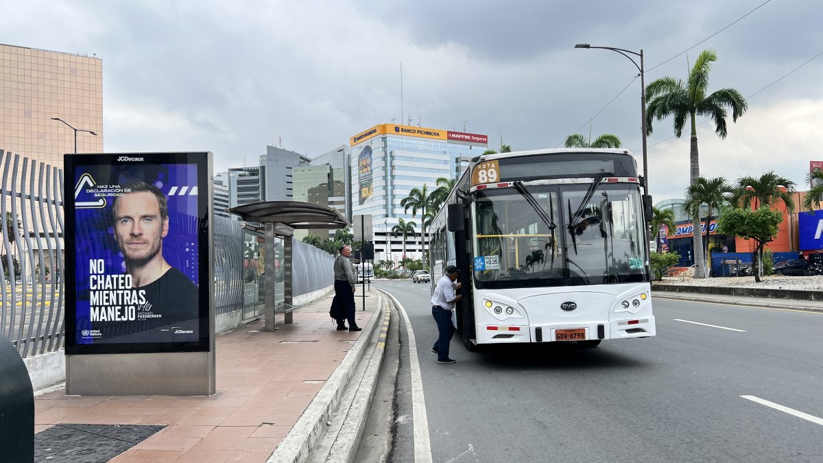 Tránsito. Los expertos consideran que la siembra de árboles debería concentrarse en lugares donde las personas están más expuestas a la contaminación.