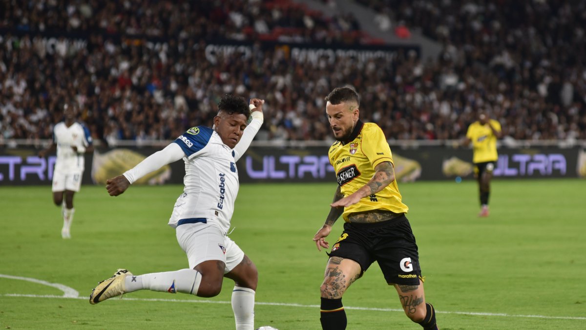 Barcelona consiguió un importante triunfo en la visita a Liga de Quito.