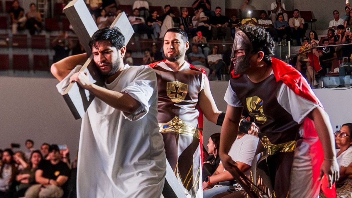 La iglesia Familia de Dios reunió a cerca de 2000 personas en Semana Santa, consolidando su coliseo como un espacio de fe, reflexión y encuentro espiritual en Guayaquil.