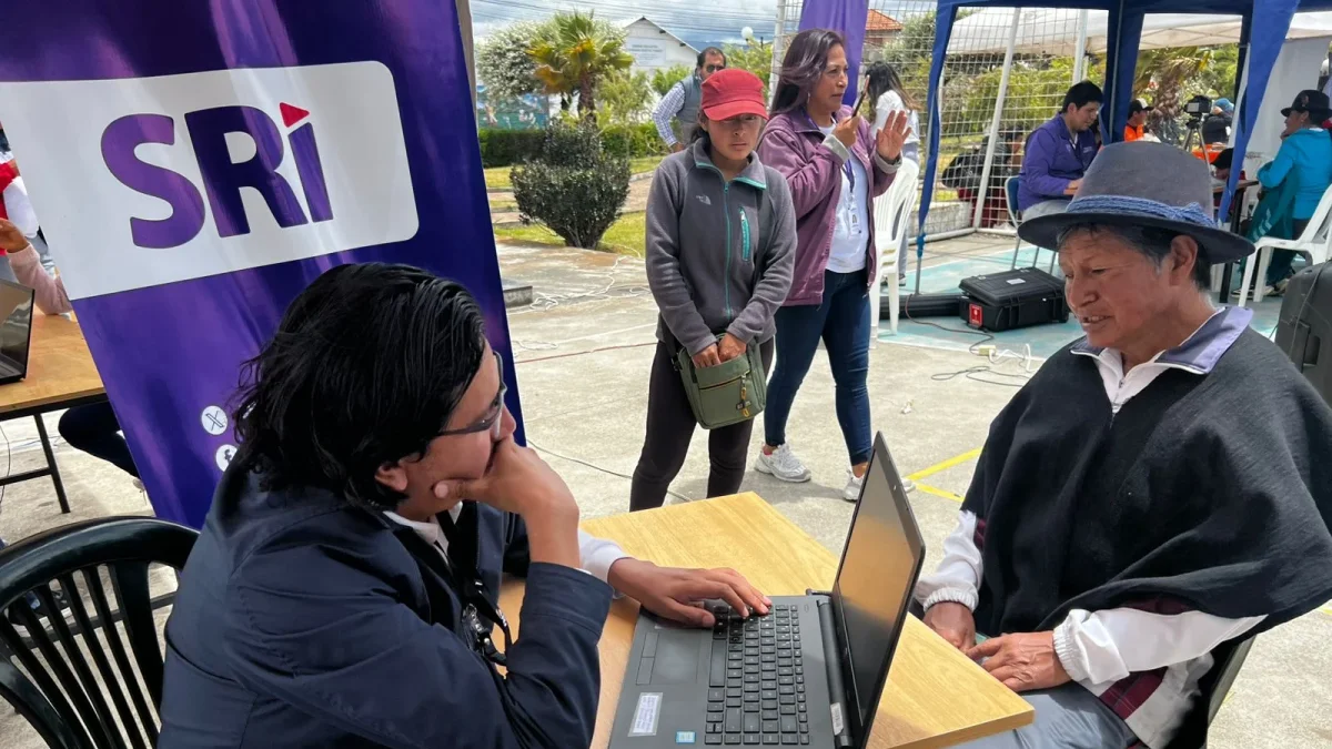 Las sociedades deben declarar el Impuesto Renta en este mes de abril. Los contribuyentes despejan las dudas sobre el proceso.