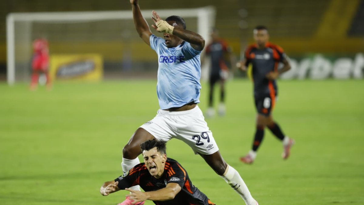 Católica y Emelec y un empate 1-1 por la fecha 1 de LigaPro.