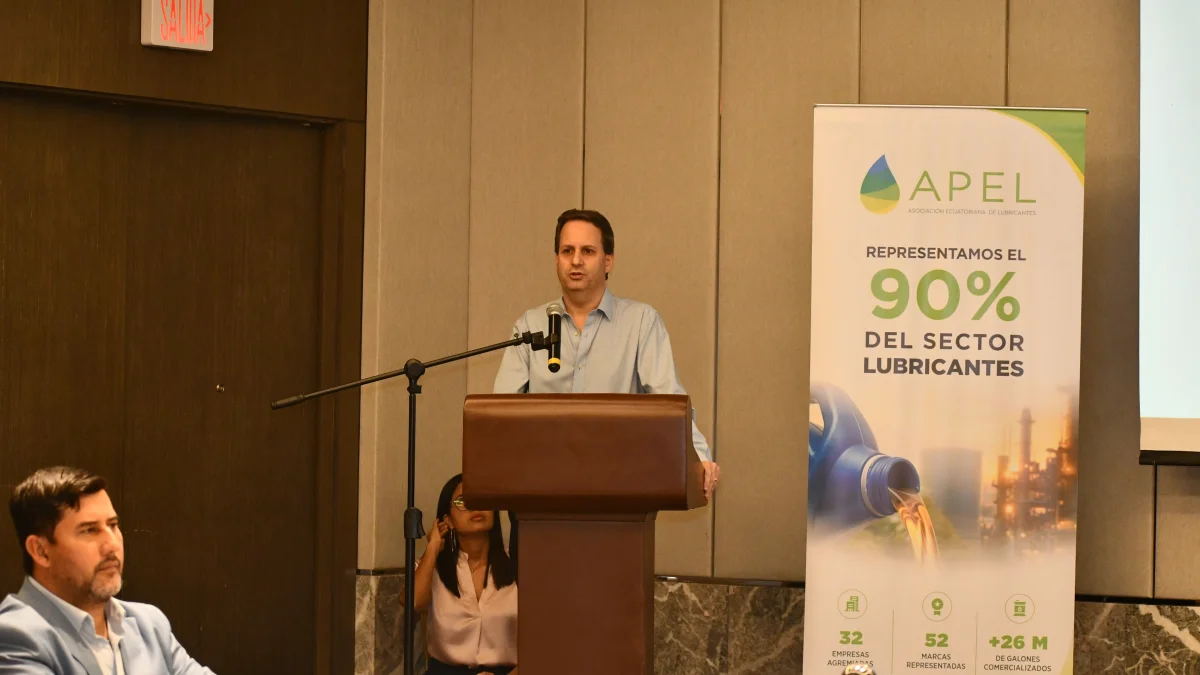 Foro de la Asociación Ecuatoriana de Lubricantes (APEL).