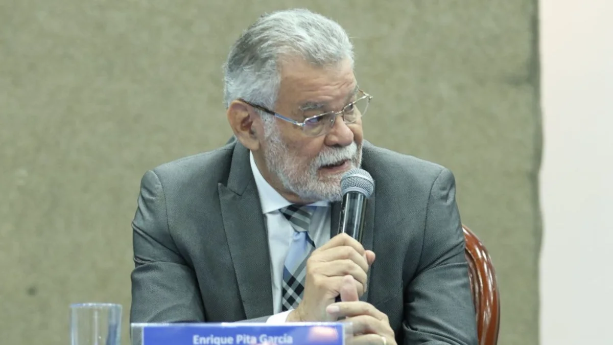 Enrique Pita es el vicepresidente del Consejo Nacional Electoral de Ecuador.