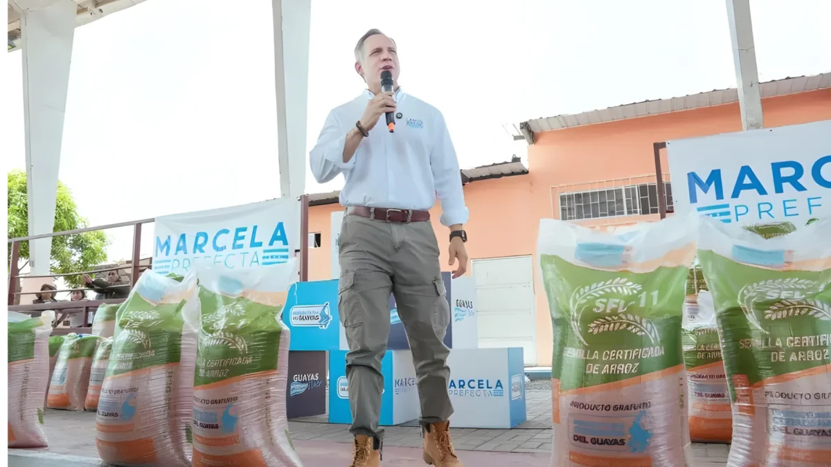 Carlos Serrano oficializó su renuncia a la Viceprefectura del Guayas el 10 de abril de 2026.