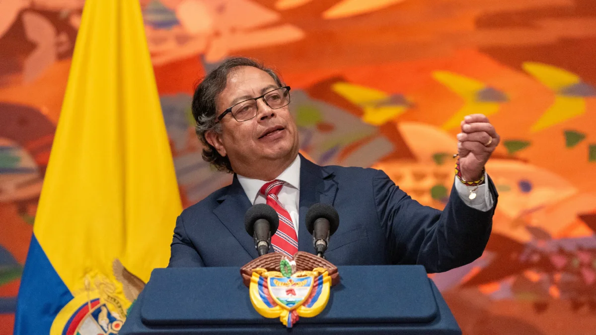 Gustavo Petro anunció que dejará entrar productos ecuatorianos sin arancel