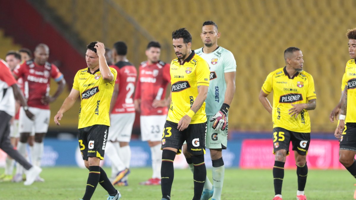Barcelona SC fue sorprendido por Leones FC para el empate 1-1 en el estadio Monumental. Luego revirtió el Ídolo.