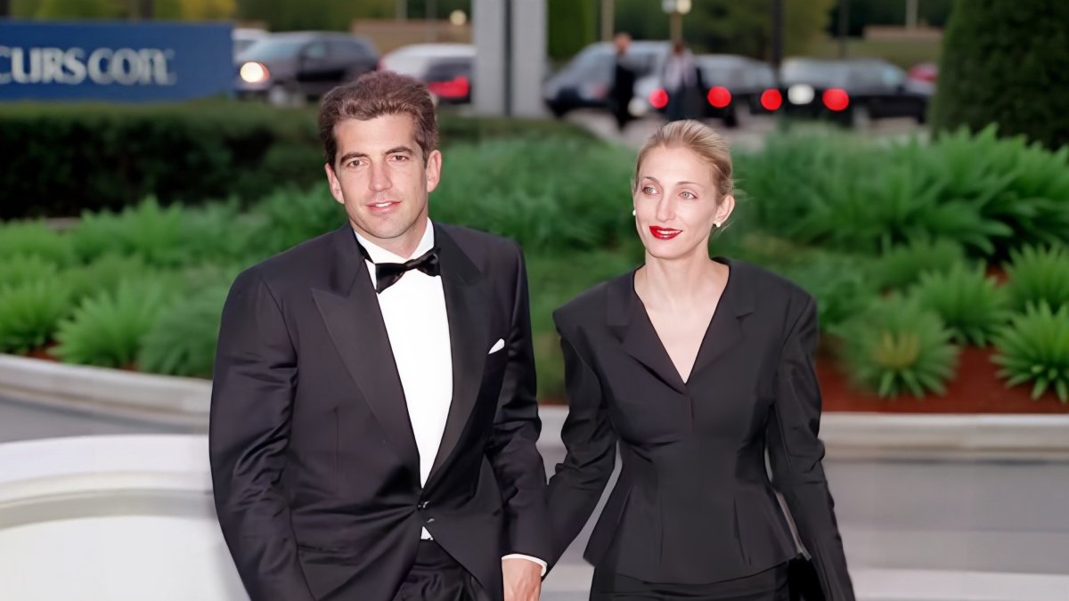 La serie trae de vuelta el armario más elegante de los 90.