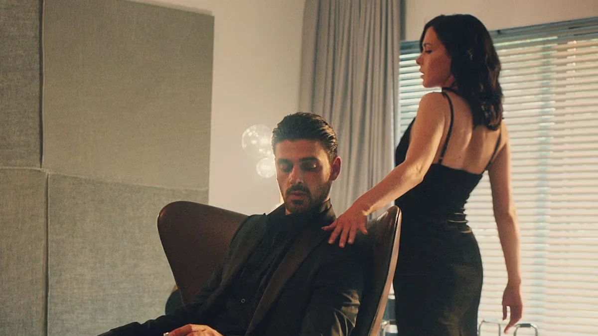 La película de suspense erótico '365 días' (2020) está basada en la primera novela de una trilogía de Blanka Lipińska.