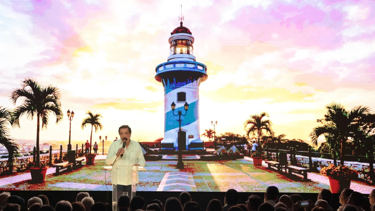 Jaime Nebot reapareció en el escenario político durante una conferencia en Guayaquil, en la que buscó reposicionar su liderazgo de cara a los comicios seccionales.