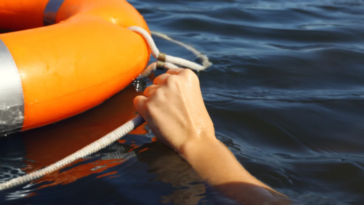 Referencial. La víctima se encontraba enredado entre ramas.