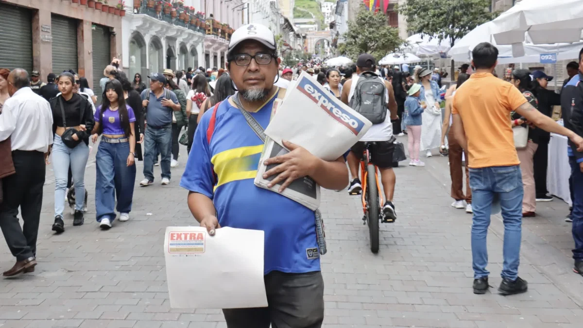 El domingo 12 de abril las portadas de los medios EXPRESO y EXTRA salieron en blanco en protesta de la persecución del Gobierno Nacional.