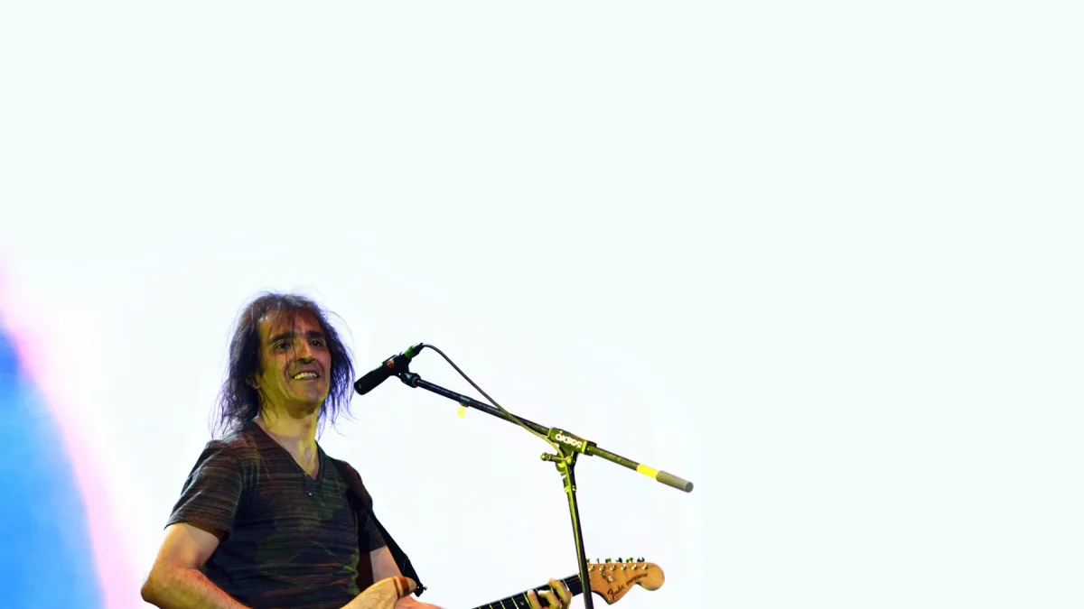 Felipe Staiti, guitarrista de Enanitos Verdes, durante un show en Guayaquil en el 2017.