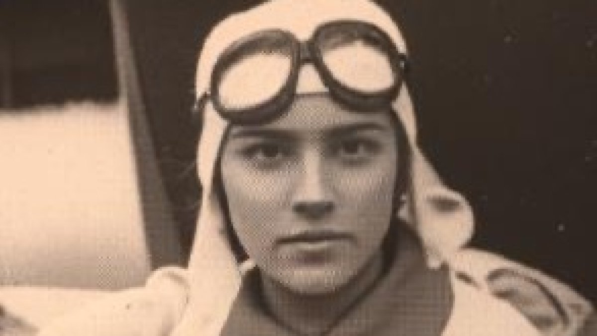 Aura Almeida Nieto fue la primera mujer piloto del Ecuador