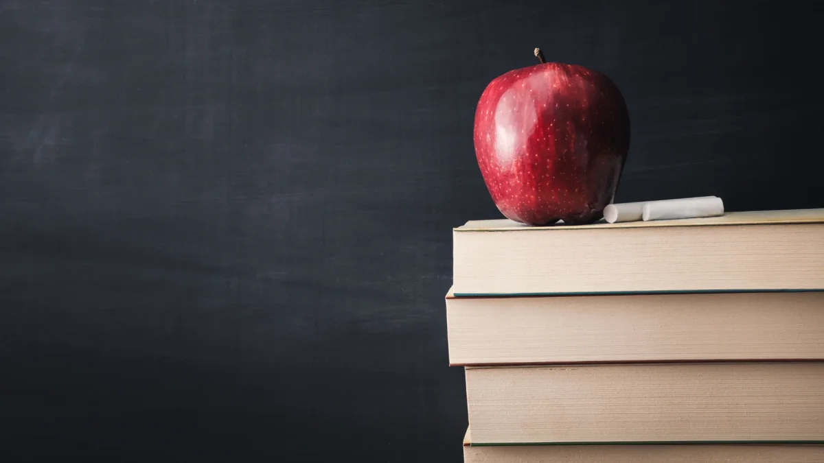 El verdadero maestro pone alas a los alumnos: esas alas son las ideas generales y las emociones artísticas.