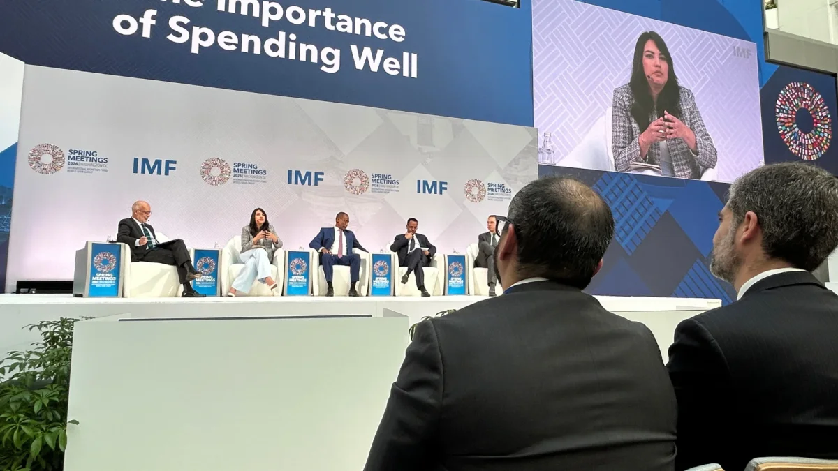 La ministra de Economía, Sariha Moya, explicó la clave de la política fiscal de Ecuador.