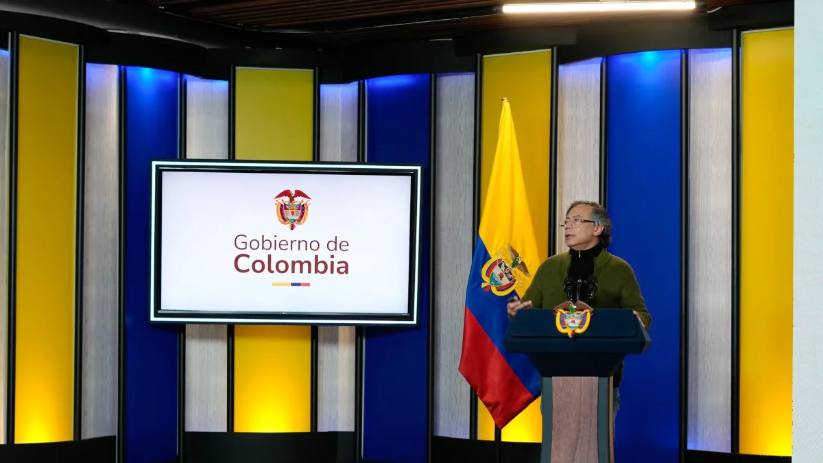 Gustavo Petro lanza una advertencia a Daniel Noboa en medio de la tensión fronteriza.