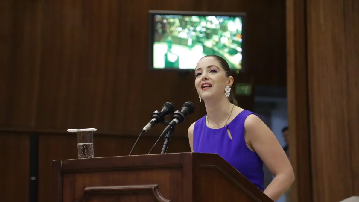 Mónica Palacios pide la salida de la ministra de Energía tras los recientes apagones.