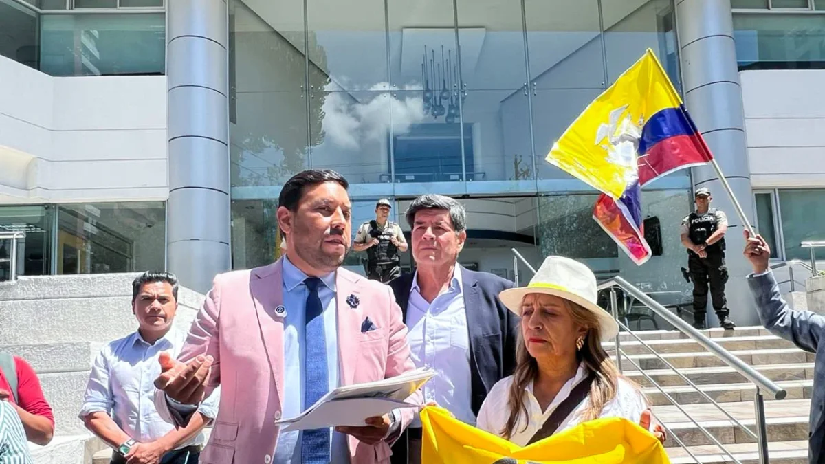 Pedro Tapia, presidente del GAD de Cumbayá, presentó el amicus curiae ante la Corte Constitucional.