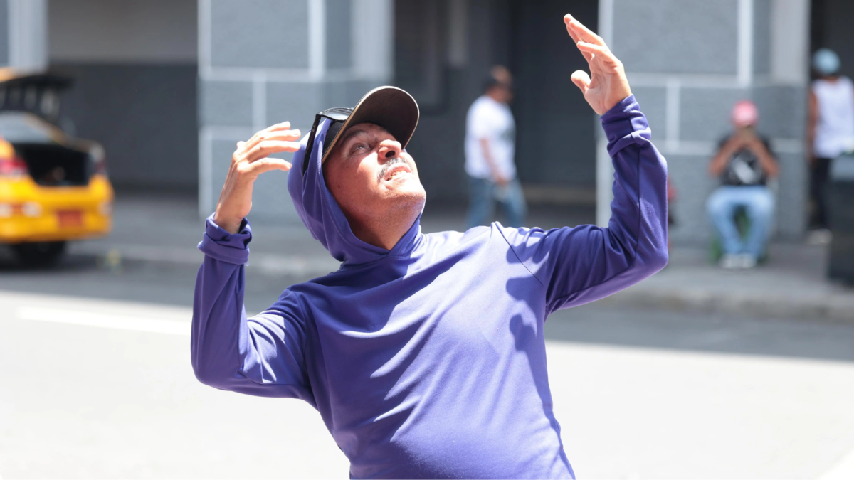 En Guayaquil, el calor y la alta humedad dominarán el día, con posibilidad de lluvias aisladas hacia la tarde.
