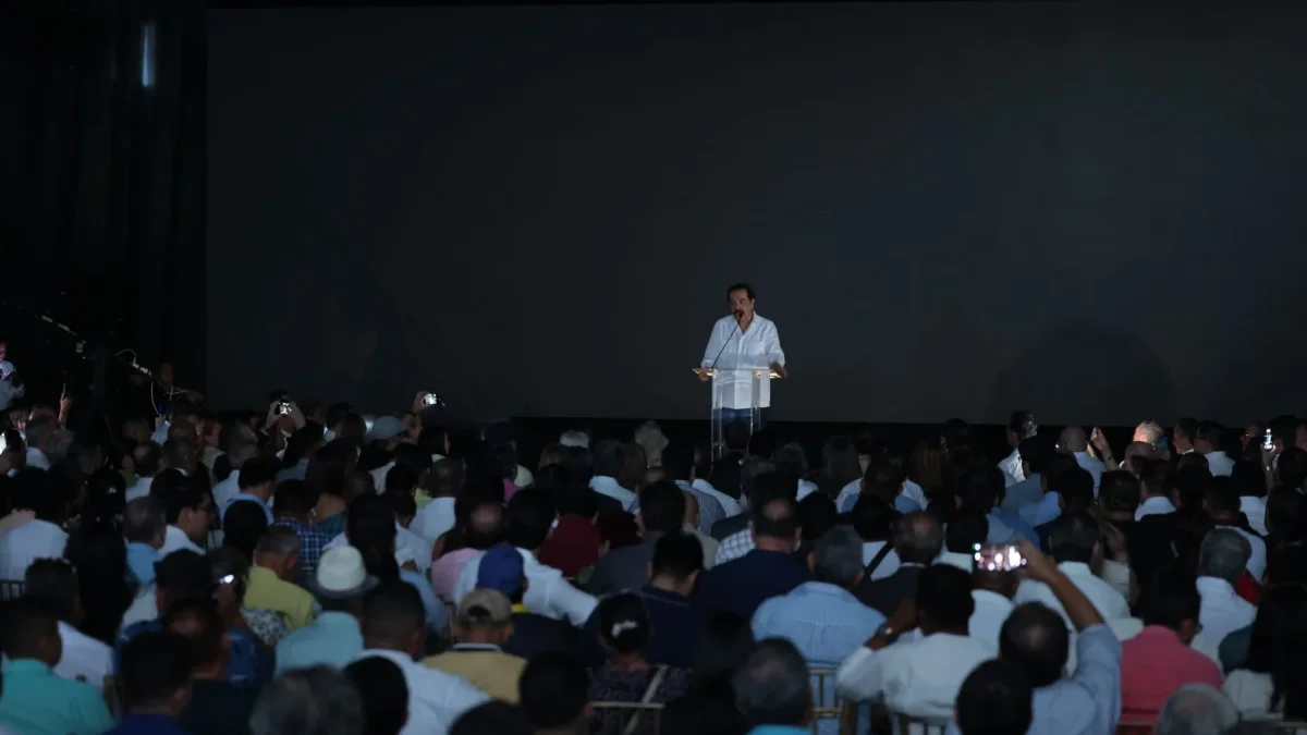 Ni la conferencia de Jaime Nebot se salvó de los apagones, ni volvió la luz a Guayaquil tras un discurso carente de liderazgo real.