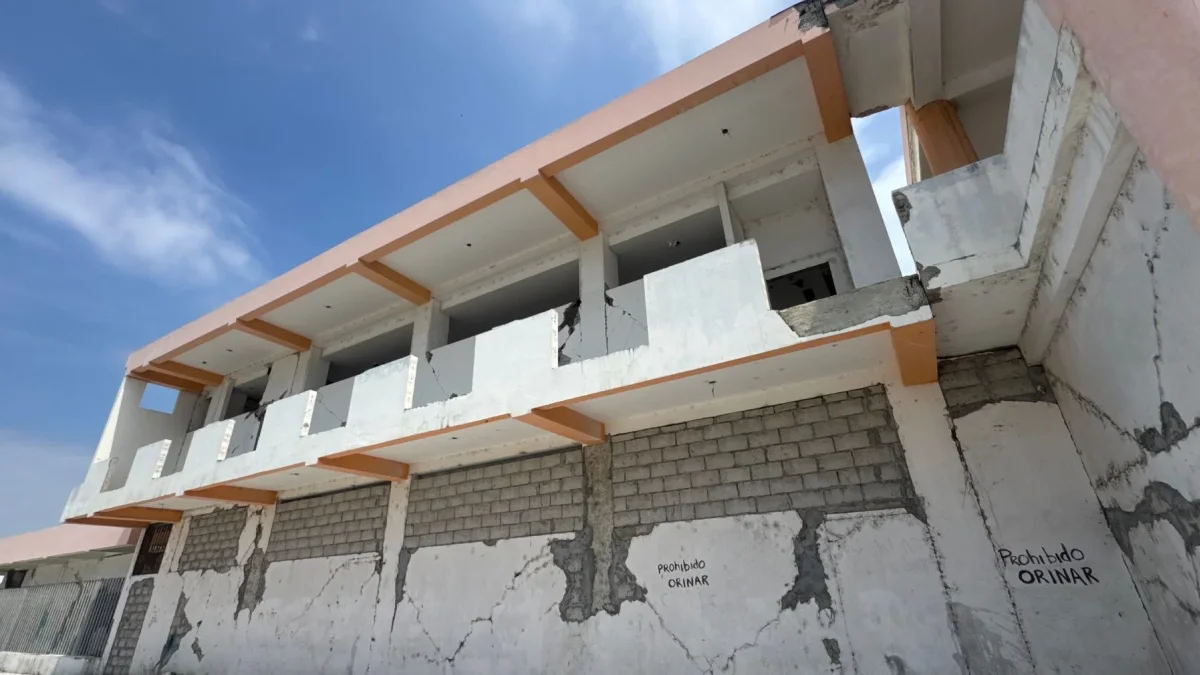A 10 años del terremoto en Ecuador, persisten fallas en control de construcciones en Manabí.