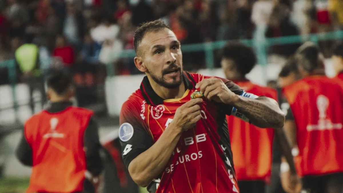 Deportivo Cuenca venció a Santos con gol de Lucas Mancinelli.