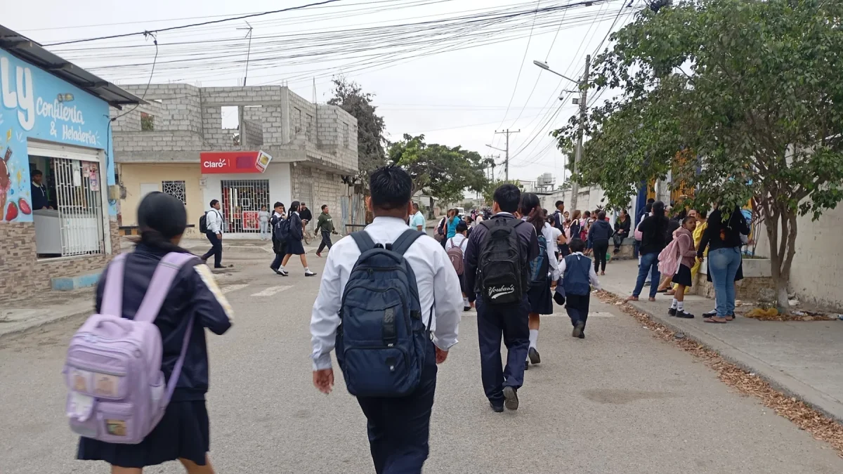 Los estudiantes de los diferentes niveles de instrucción en Ecuador recibirán educación financiera.