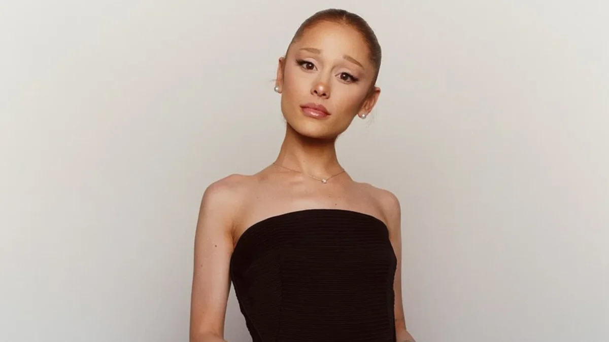 Ariana Grande alcanzó notoriedad al interpretar a Cat Valentine en Victorious