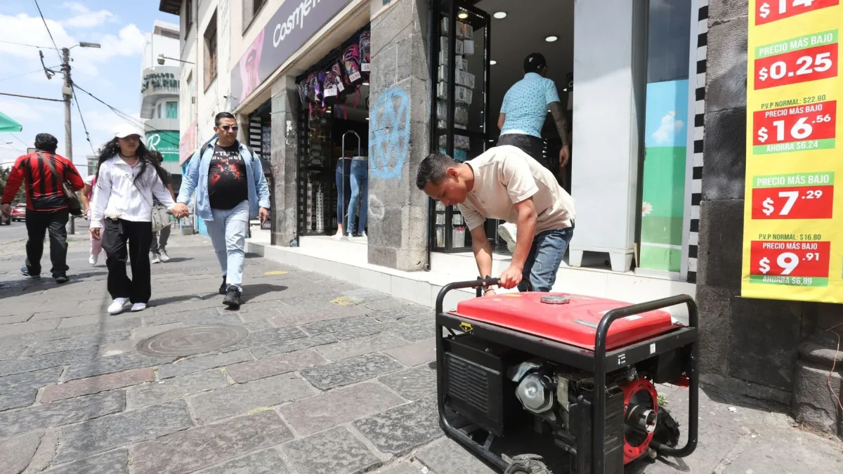 Además de las acciones del Gobierno, es necesaria la cooperación de todos los ciudadanos e instituciones públicas y privadas para superar la crisis eléctrica.