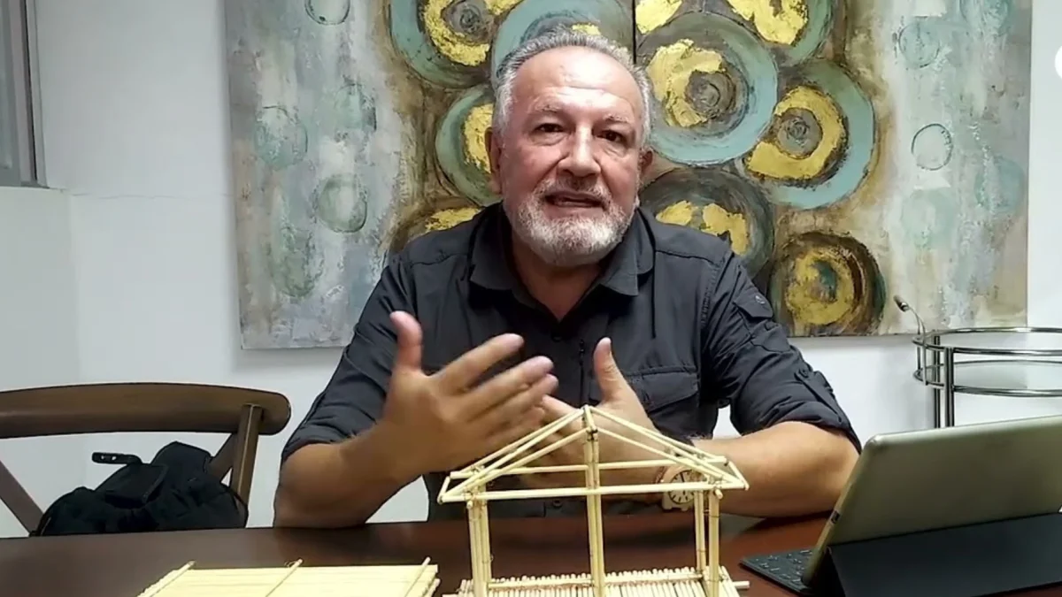 El arq. Olmedo aportó con su criterio a varios reportajes de EXPRESO.