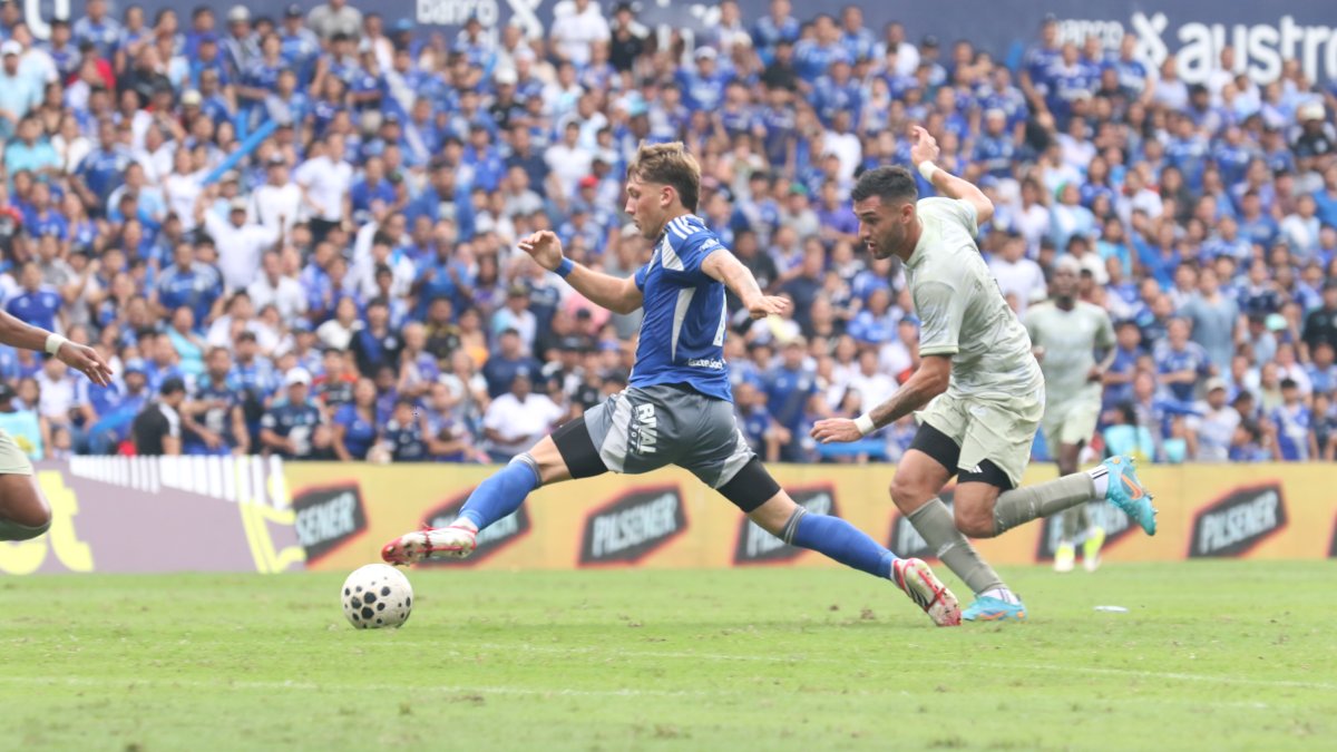 Emelec busca salir del fondo de la tabla de LigaPro 2026.