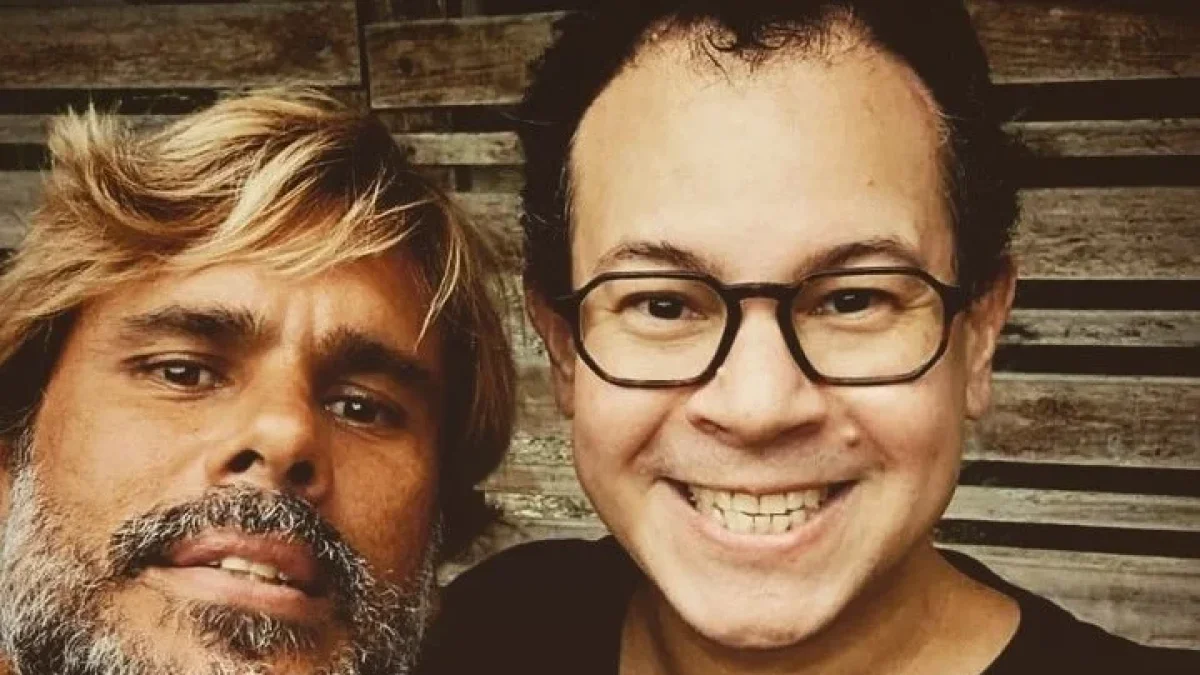 Nelson Coral (izquierda, guitarra y voz) y Juan Fernando Andrade conforman la banda portovejense de rock Los Pescados.