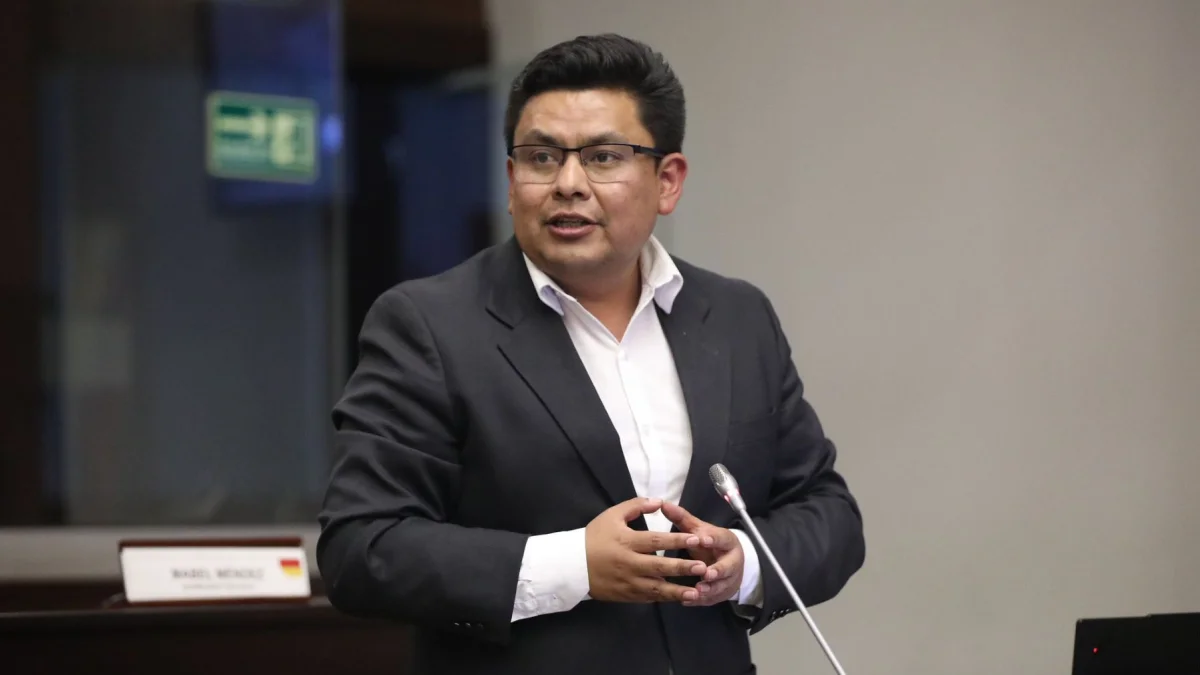 Luis Fernando Molina esa asambleísta de la Revolución Ciudadana.