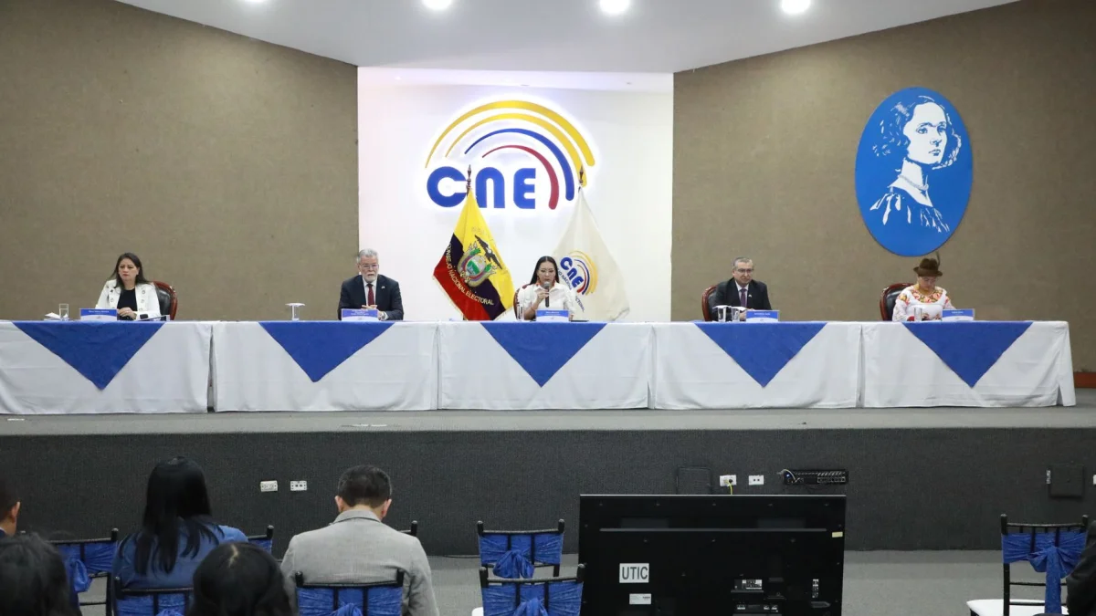 Los consejeros del CNE están en funciones prorrogadas.