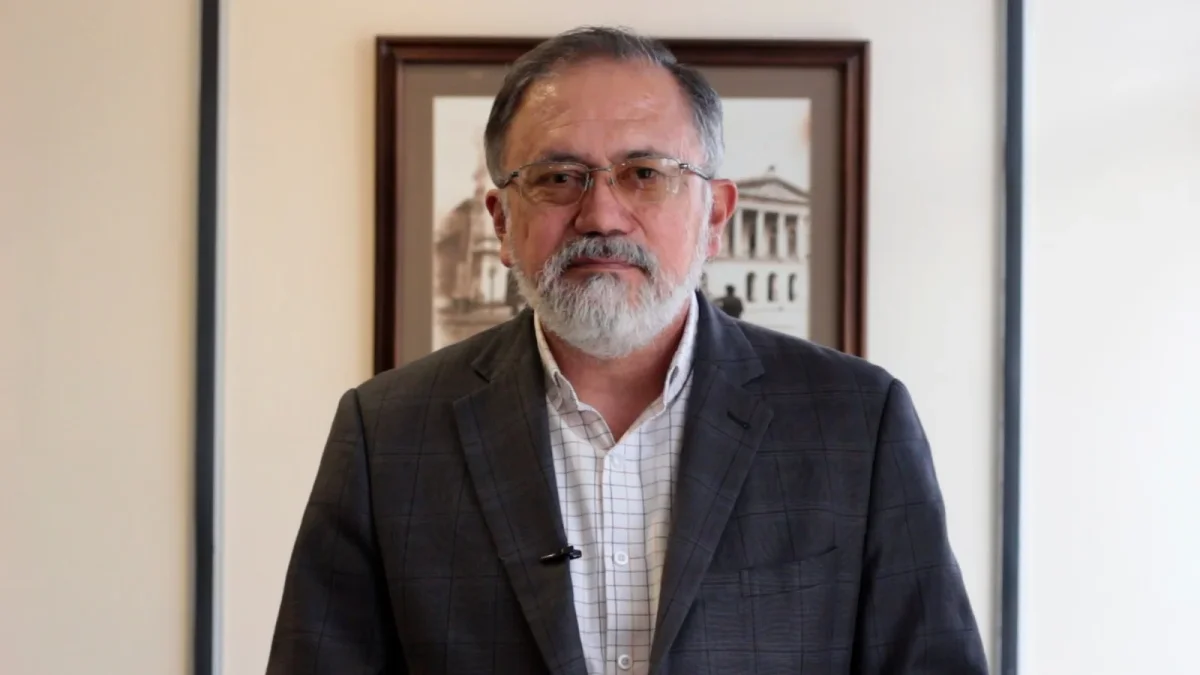 Raúl Jaramillo, director del INIAP, advierte sobre la brecha entre la investigación científica y su aplicación en el campo agrícola ecuatoriano.