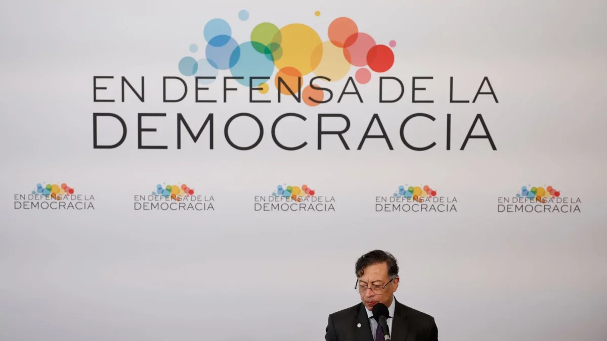 Gustavo Petro, presidente de Colombia, amenaza que denunciará al presidente ecuatoriano Daniel Noboa por declaraciones sobre su estadía en Manta.