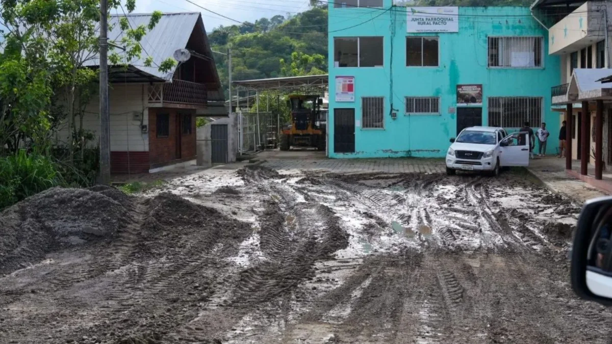 Lluvias en Ecuador dejan 103.011 afectados y 17 fallecidos en 2026.