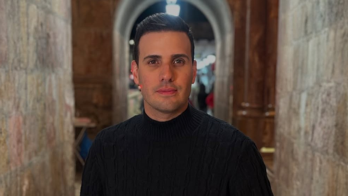 El comunicador adoptó a Coco en 2020.