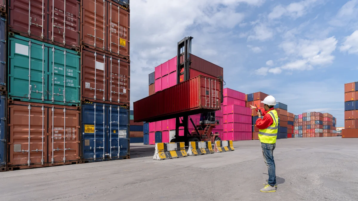 Gremios exportadores y productores de banano y camarón de Ecuador pidieron que se contemplen excepciones que permitan sostener la actividad productiva.