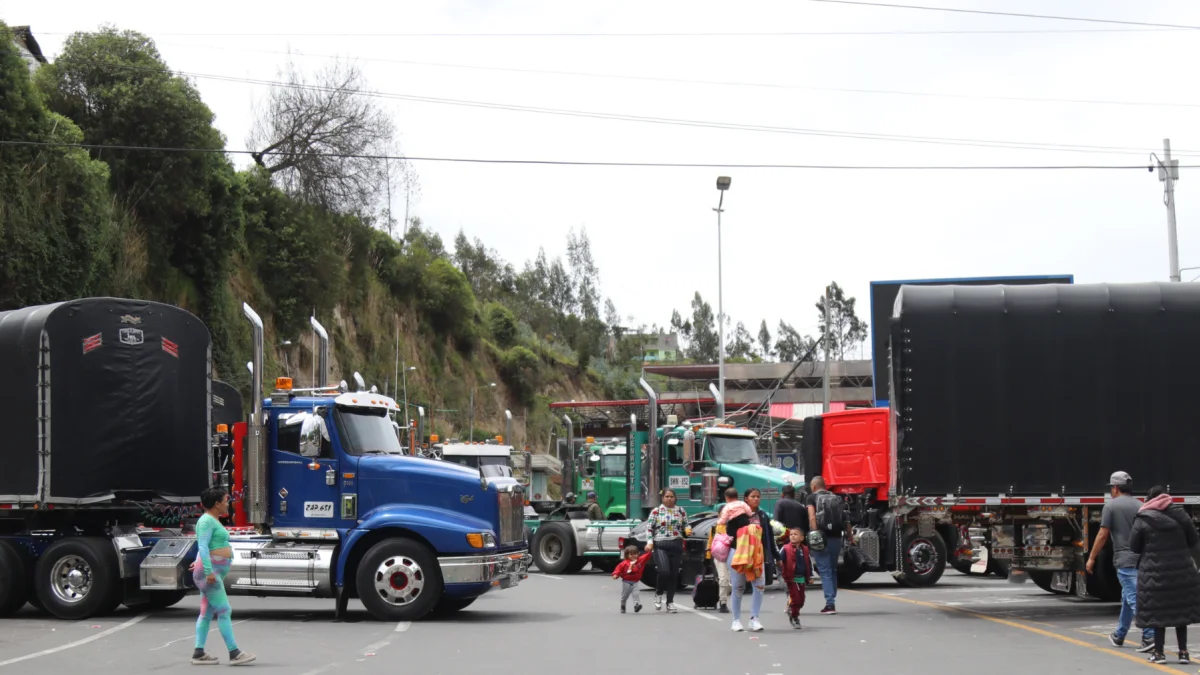Referencial.Transportistas reclaman medidas urgentes frente al alza del combustible.