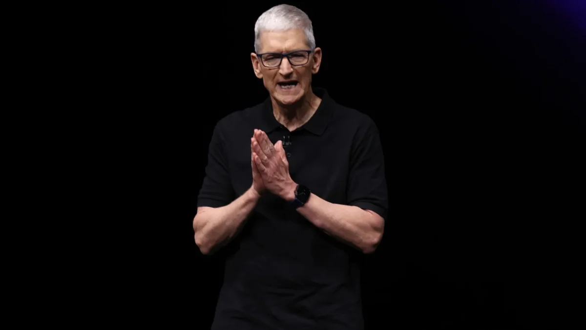 Tim Cook, quien lideró la compañía desde 2011, deja el cargo tras consolidar a Apple como la empresa más valiosa del mundo.