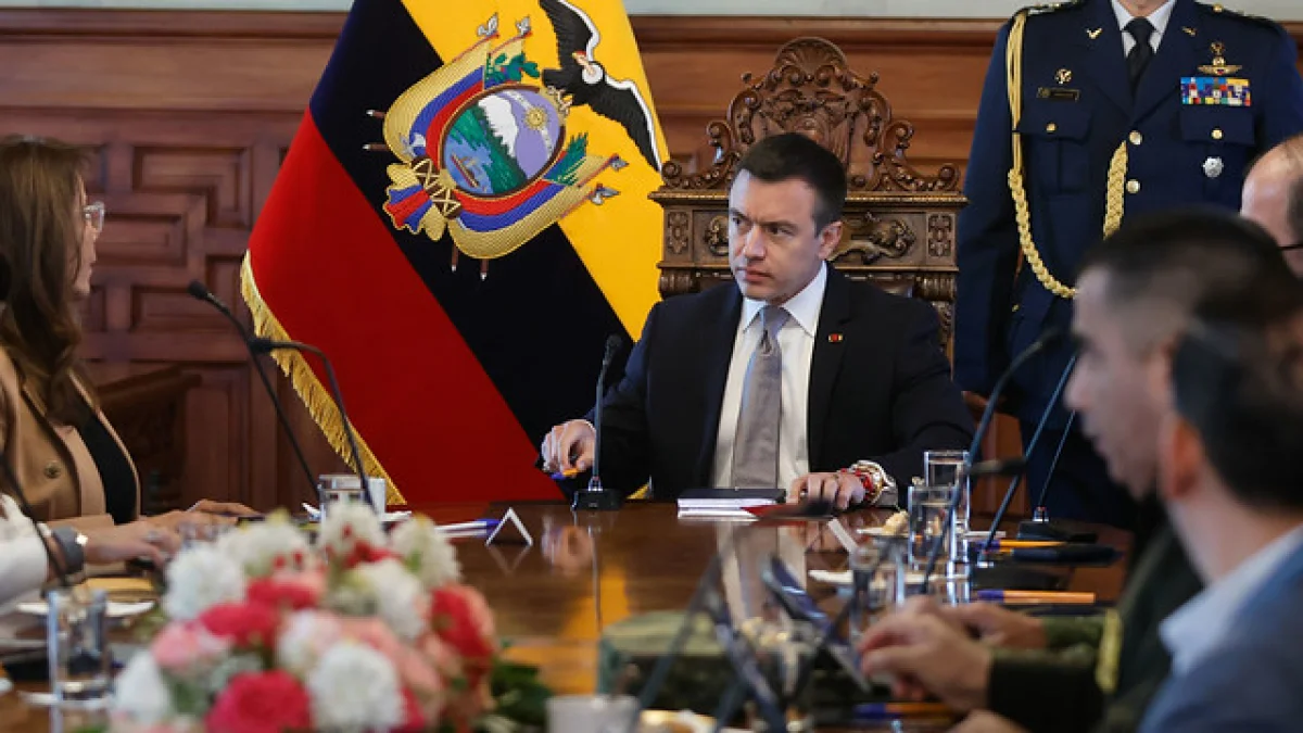 Gobierno reporta aumento de ingresos y actividad económica.