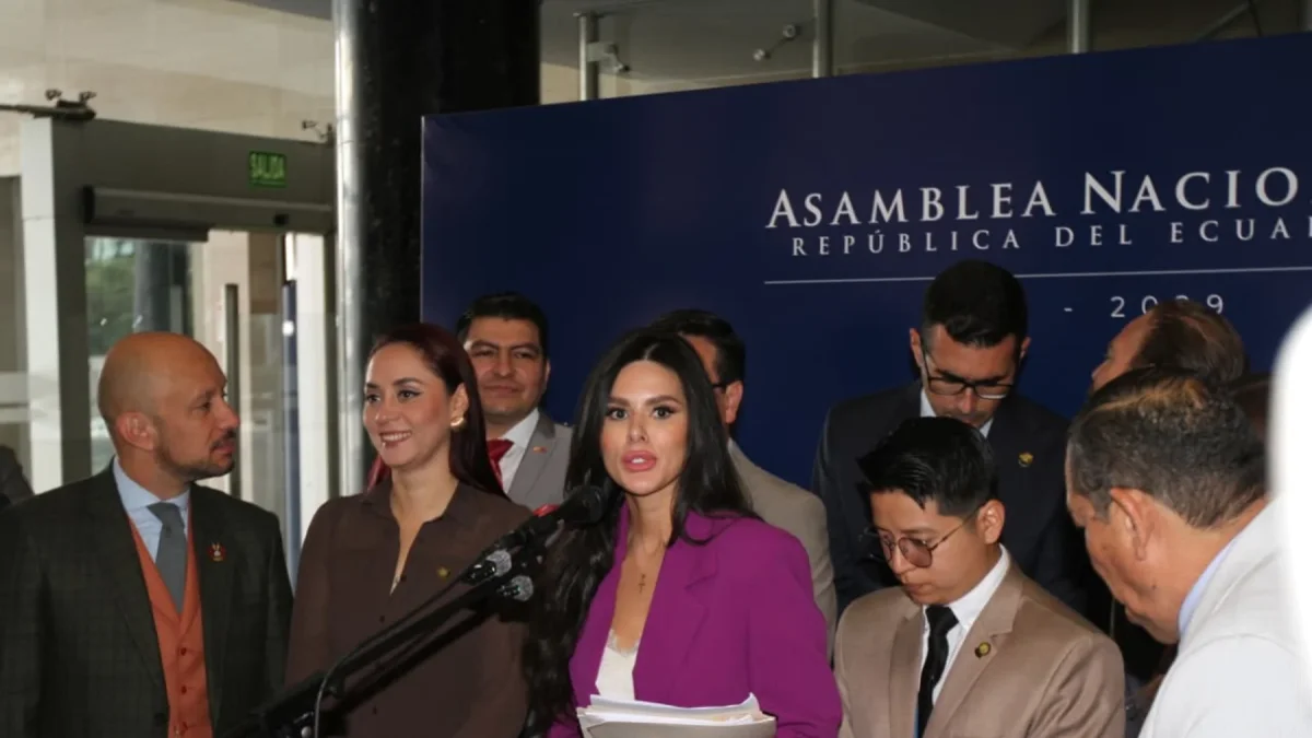 La bancada legislativa de ADN prefirió no pronunciarse sobre el alcance de la restricción a la información dispuesta por la Contraloría.