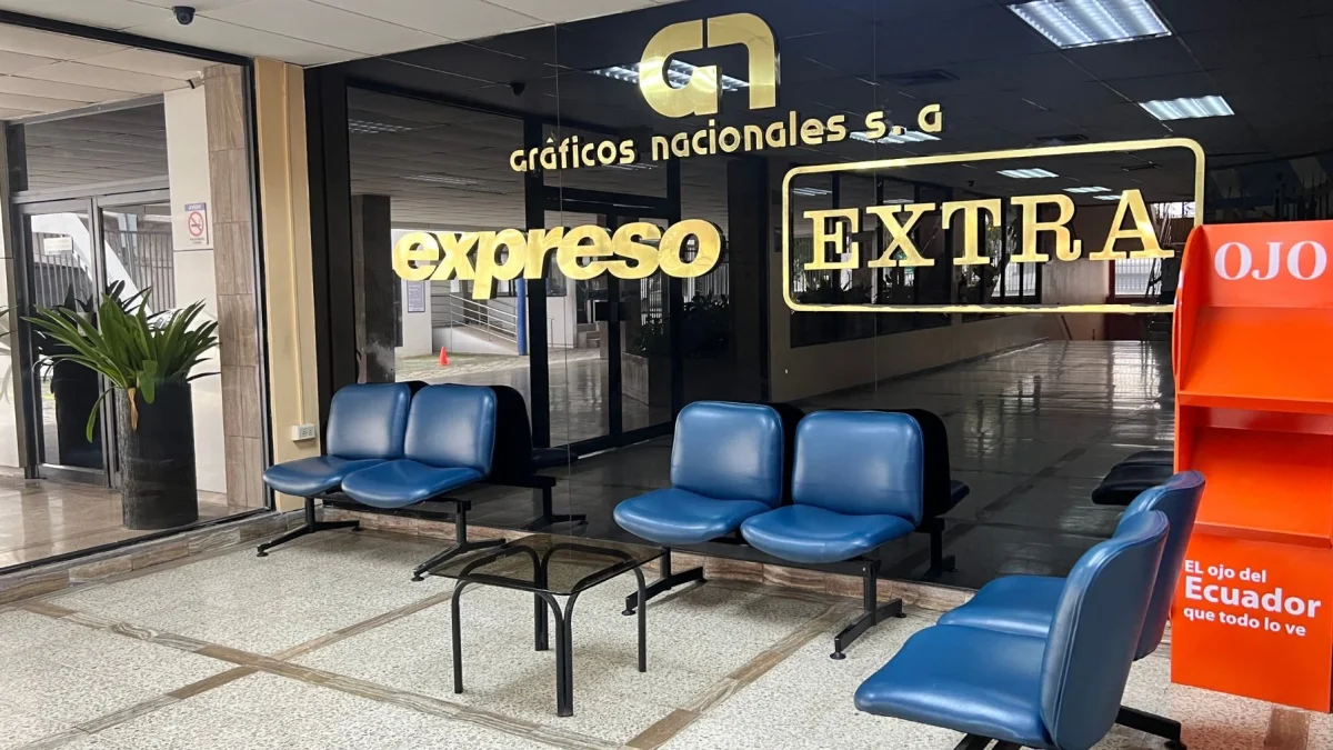 La casa editora de los diarios EXPRESO y EXTRA enfrenta procesos administrativos y denuncias penales en medio de un intento de toma de control accionario de la compañía.