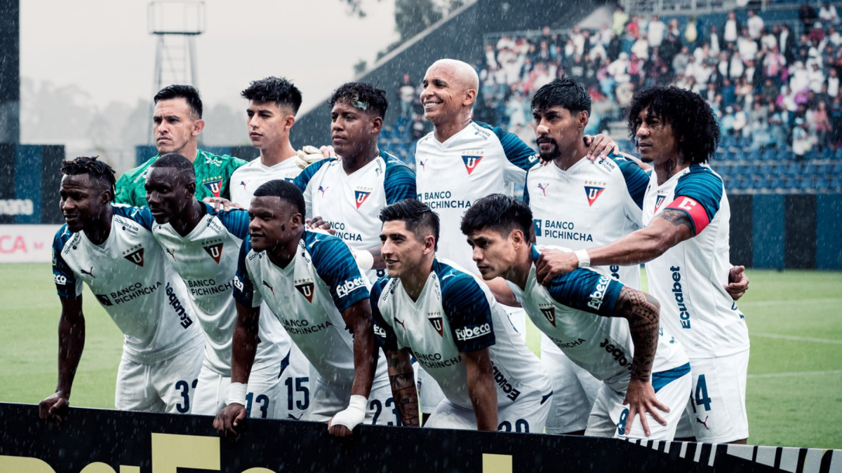 Jugadores de Liga de Quito previo a un partido de LigaPro.