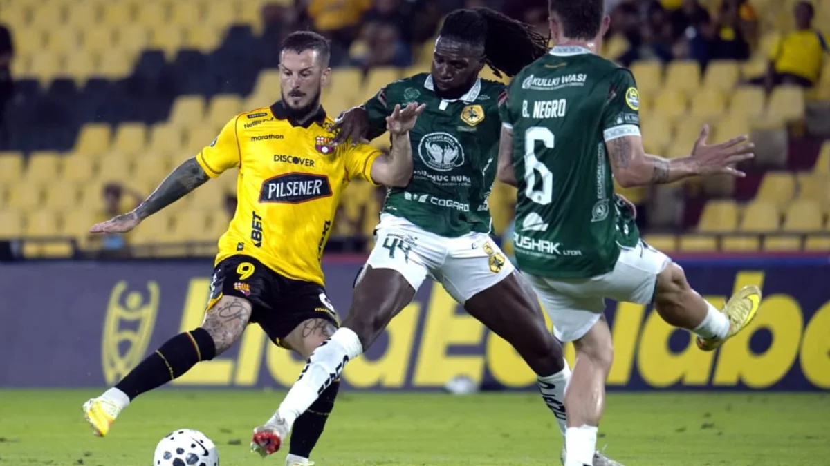Barcelona SC logró una remontada ante Mushuc Runa con goles de sus defensores.