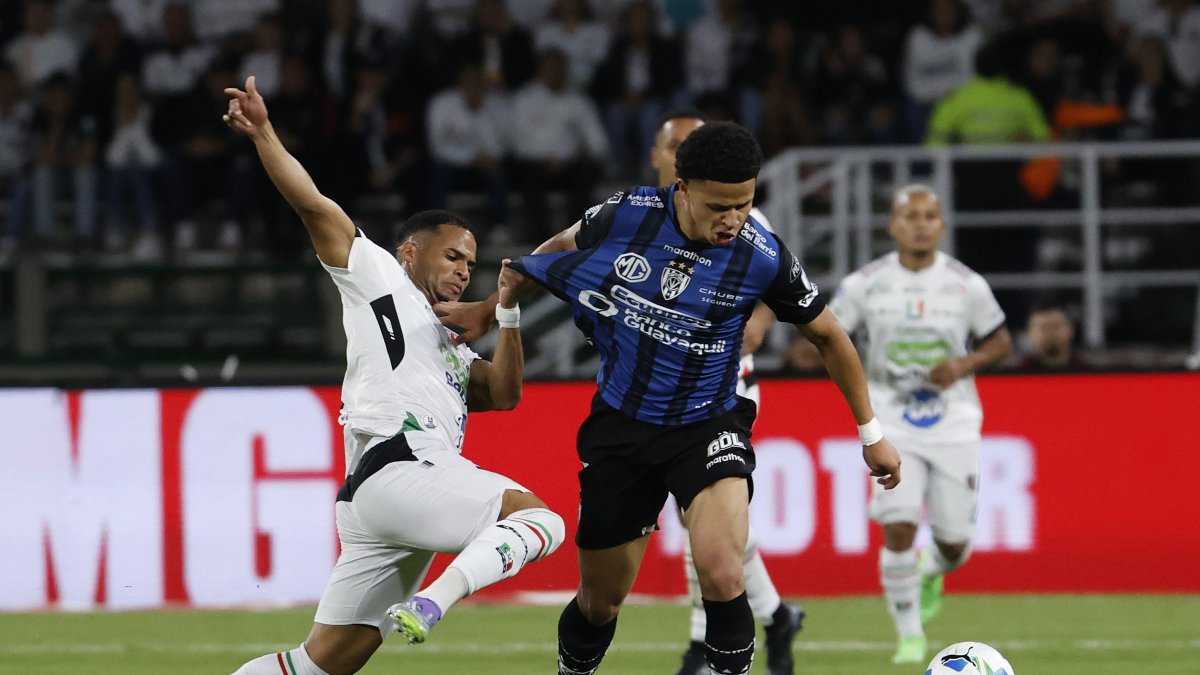 Patrik Mercado no va a ir al Sevilla