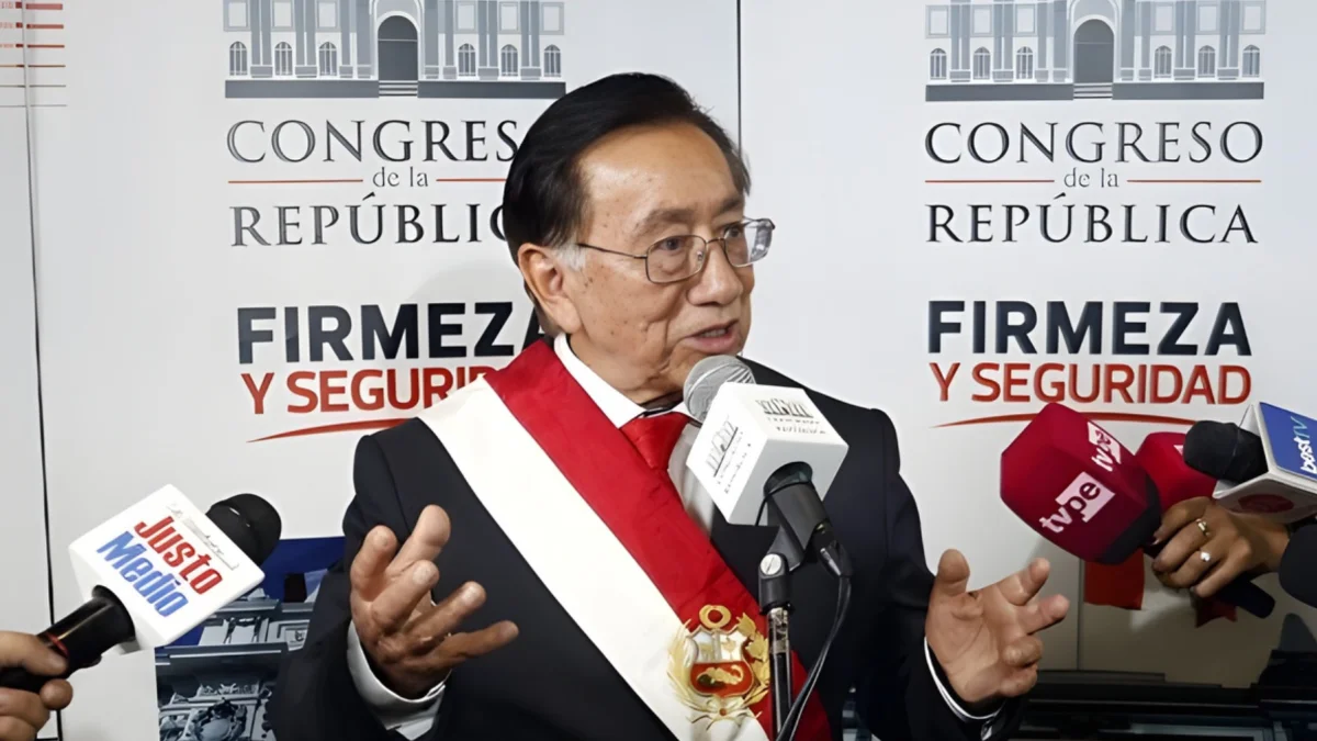 La moción de censura pone en riesgo la estabilidad política en Lima.