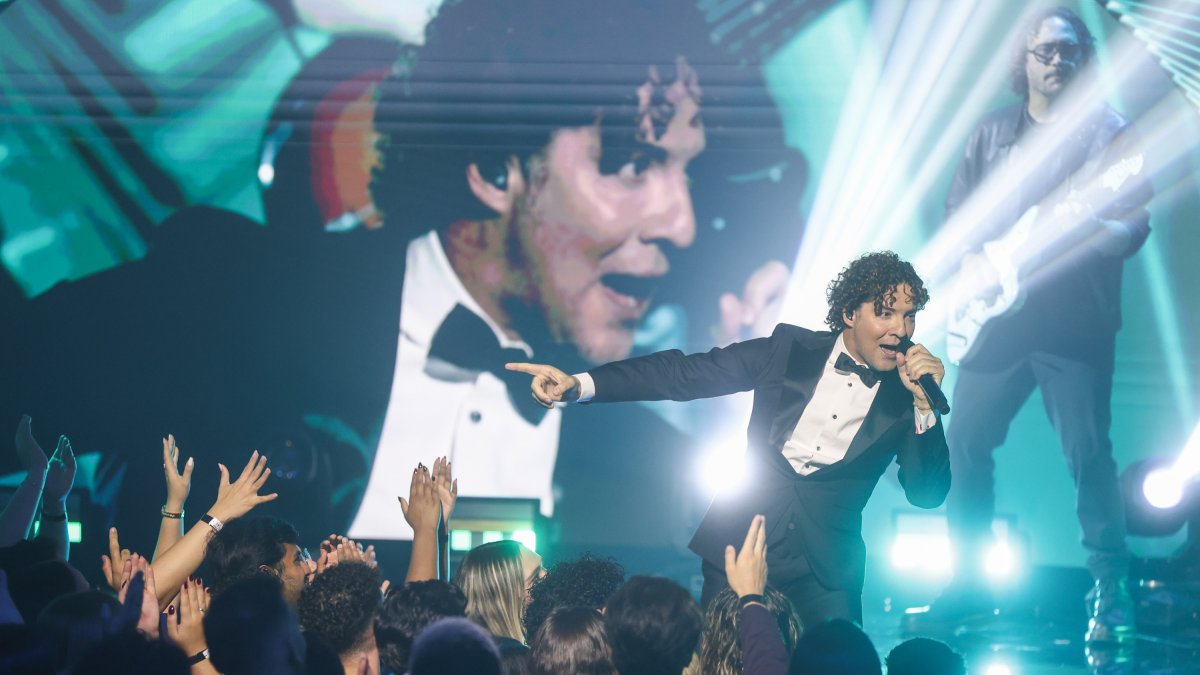 David Bisbal en el Telemundo Center en Miami, FL