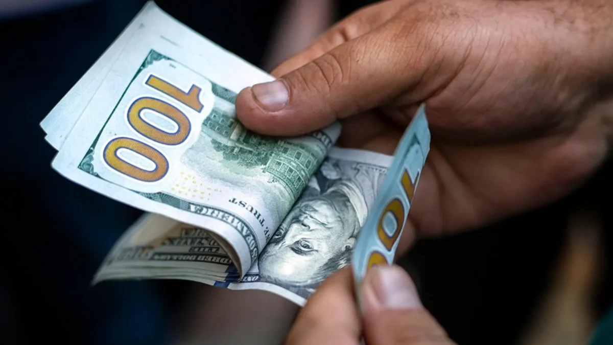 El riesgo país de Ecuador roza los 400 puntos.